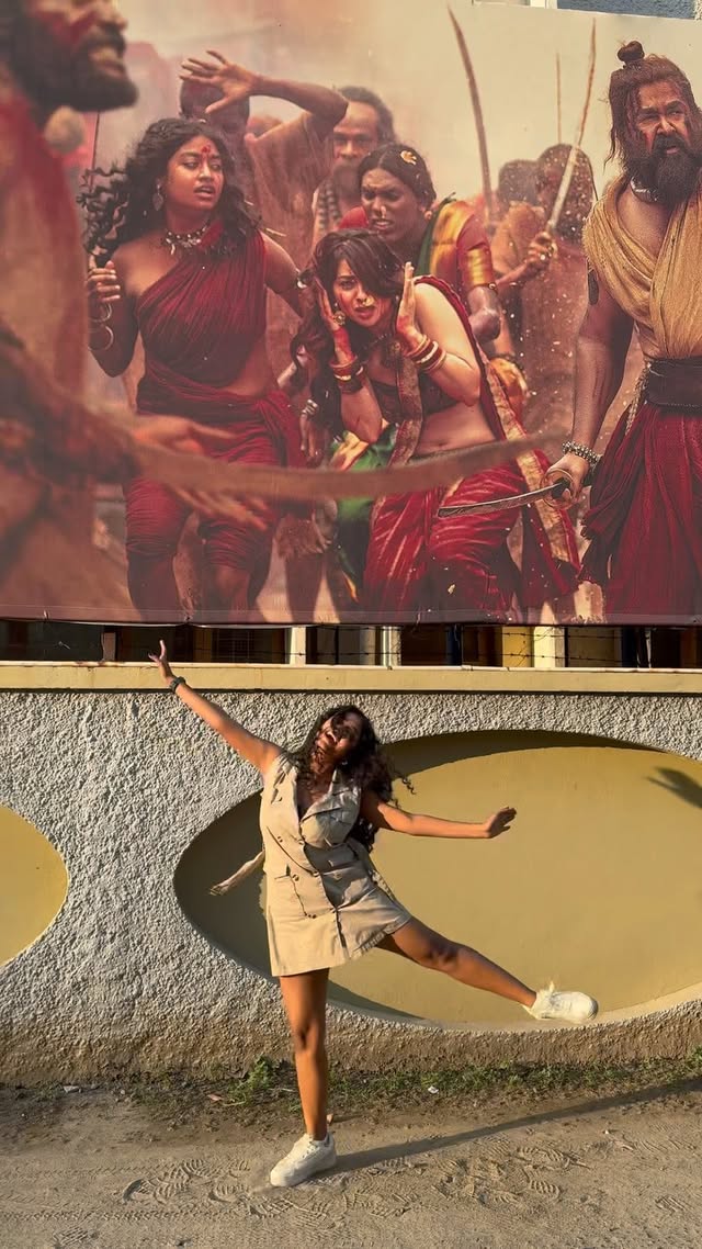 Gratitude overflows! 🙏This incredible journey wouldn’t be the same without each one of you. Your unwavering support has been my driving force, helping me accomplish dreams and check off items from my bucket list this year. Heartfelt thanks to @lijo_lebowski , @mohanlal @shibu_babyjohn #kochumon sir @madhuneelakandan , and @psrafeeque for being integral parts of this chapter. Your encouragement and belief mean the world to me. To every dreamer, remember, your path is as extraordinary as your destination. Let’s continue this beautiful journey together! #MalaikottaiVaaliban #mohanlal #lijojosepellissery by @katha_nandi