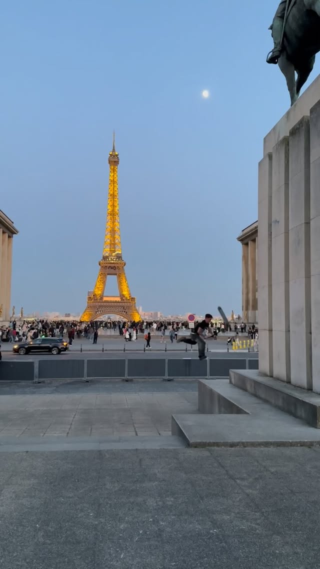 #paris by @edengagliano