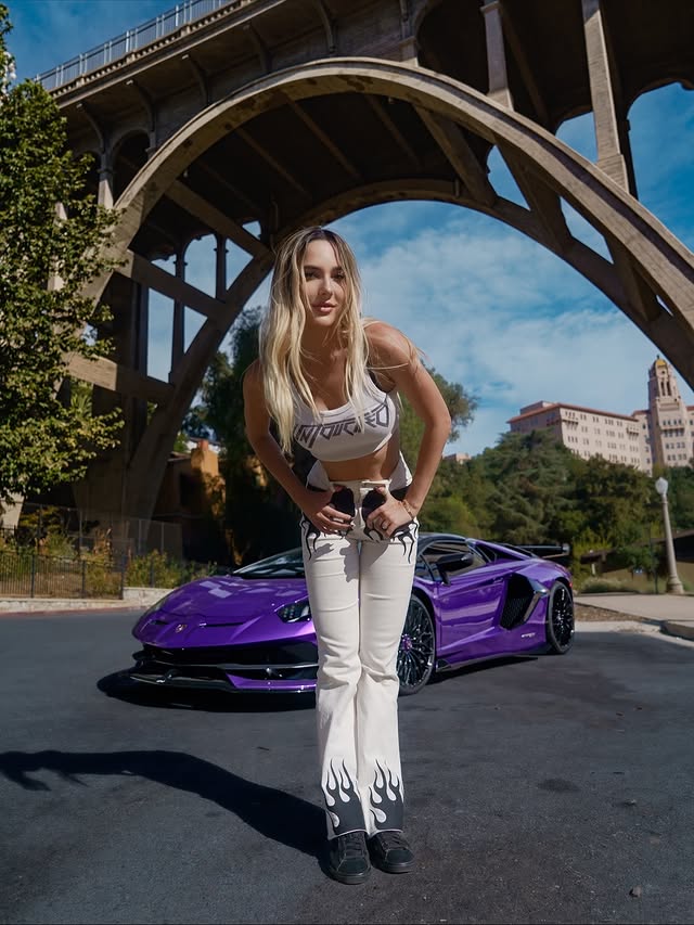 This thing doesn’t just turn heads, it breaks necks. The SVJ is on another level. 🖤🔥 by @kill.bambi