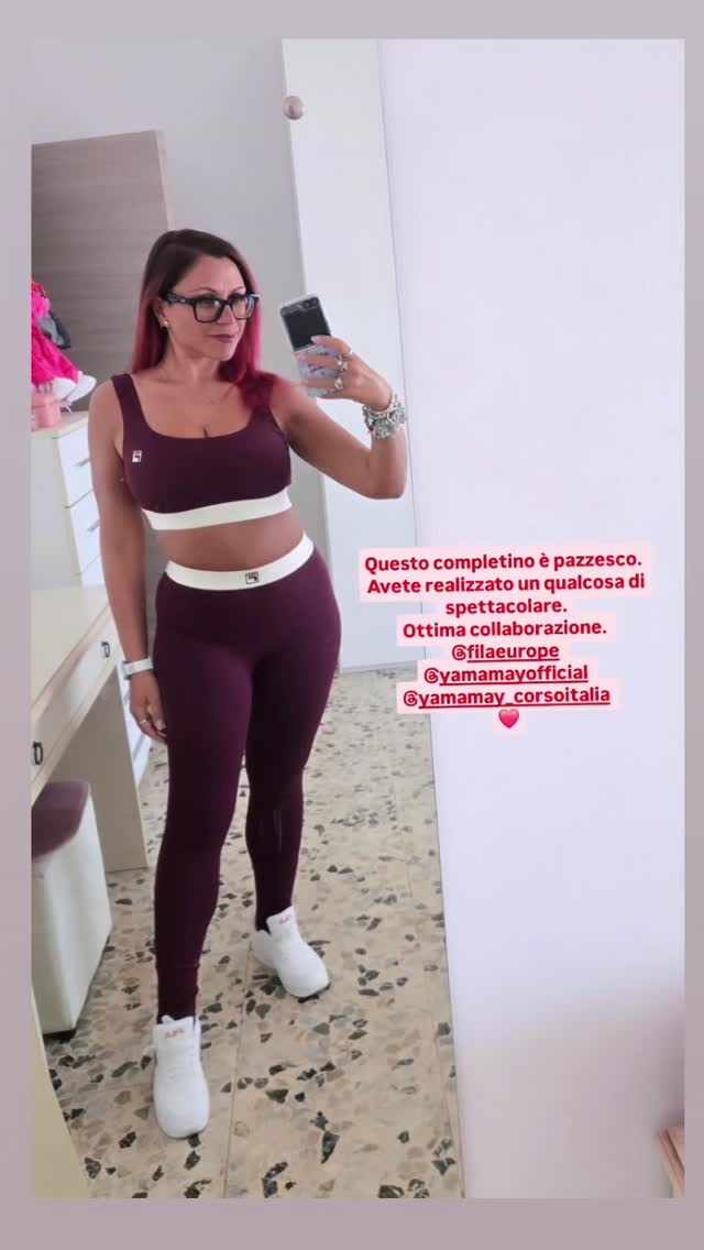 In tutto ciò..il makeup è pazzesco. Altre combo labbra in arrivo.❤️