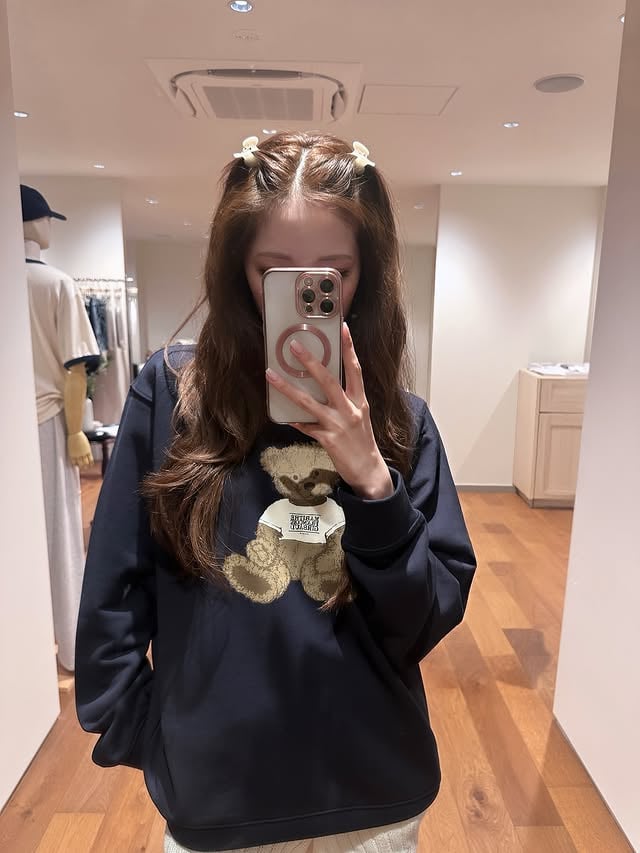 ☆。.:＊・゜ #ootd #mirror by @girls2_yoka_official