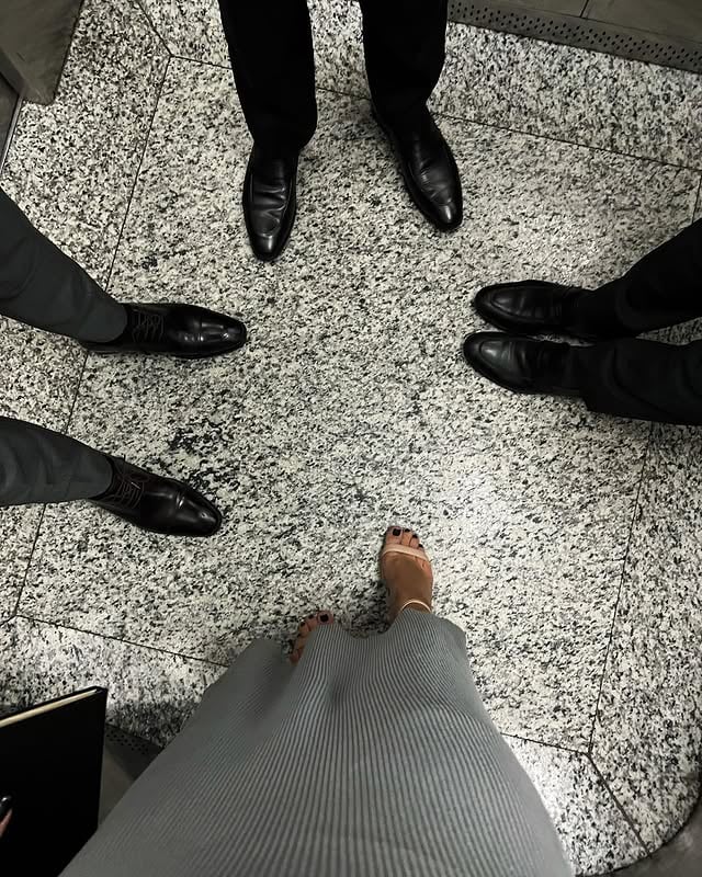 Dias de trabalho 🚀 💪 by @jessicacastrosc