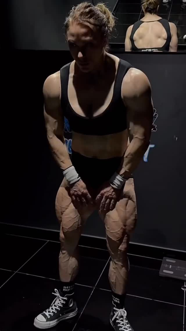To show what is rollin'Be on track , subscribe , follow@femalebodybuildingchannel Stay tunedSearch "femalebodybuildingchannel" on #youtube the #numerouno in #womensbodybuilding