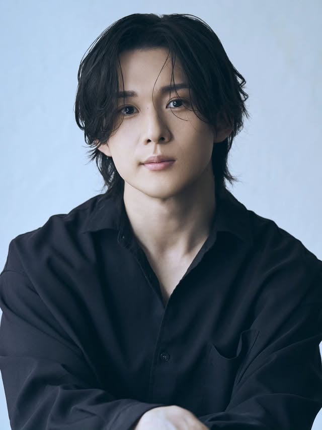 _⠀ご報告です。⠀⠀新しい一歩。⠀⠀人として、俳優としてより愛されるように⠀覚悟と責任を持って日々を過ごしていきます。⠀⠀そして一つ一つの作品、役に⠀真摯に、誠実に向き合っていきます！⠀⠀新しいお仕事のご依頼やお問い合わせは⠀プロフィール（ @shin_tamura_official ）記載の⠀オフィシャルサイトからお願いします！⠀⠀今後も田村心をよろしくお願いします！！！⠀#田村心 ⠀ by @shin_tamura_official