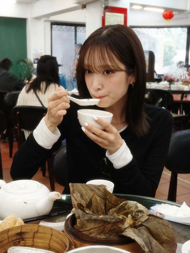 朝ごはんはだーいすきな飲茶🇭🇰#gr3x by @kumisasaki_