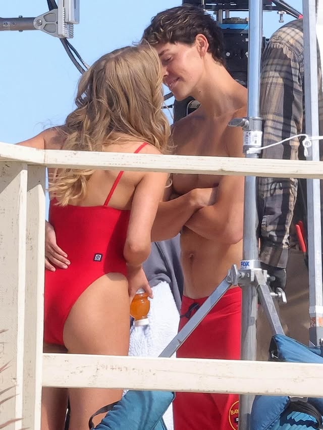 Noah Beck and Jessica Belkin film a steamy kiss scene for the “Baywatch” reboot series. See more photos at JustJared.com!#NoahBeck#JessicaBelkin#BaywatchPhotos: @backgrid_usa by @justjaredjr