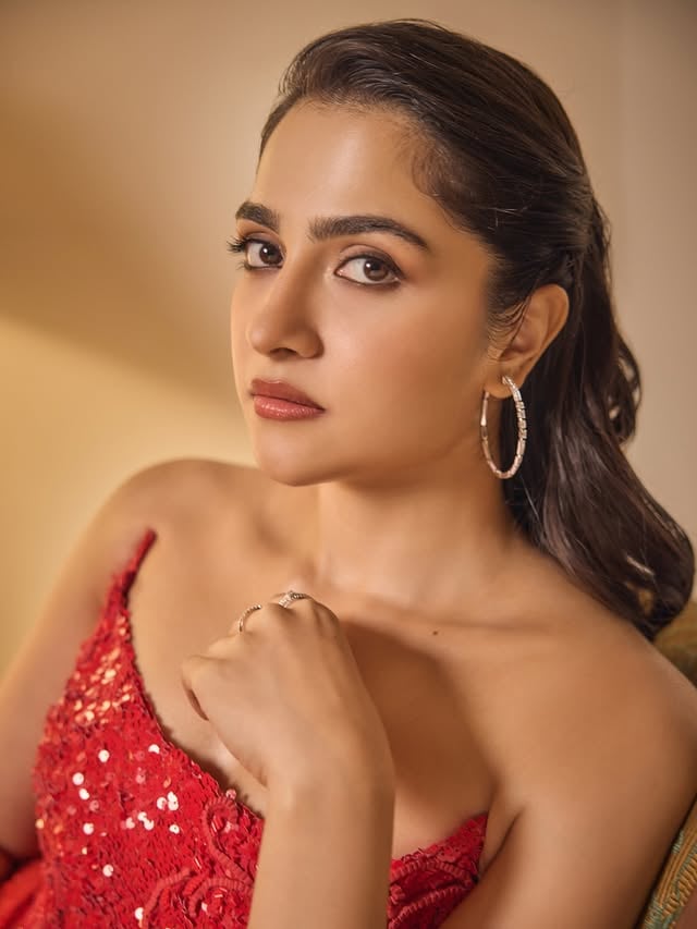 I got my red dress on tonight🤭Only for @gqindia ‘s Most Influential Young Indians 2026🥹 Still not over how surreal it feels to be in a room like that, with so many people doing such incredible things.Felt a little bit like an imposter, a little bit in awe… but mostly just very, very grateful❤️Styled by @mohitrai with @tarangagarwalofficial @ruchikrishnastylesOutfit : @shantanunikhilJewellery: @tanishqjewelleryShoes : @theorohlifeHmu : @mehrasilky @tejisinghofficial Photographer: @homyarpatel