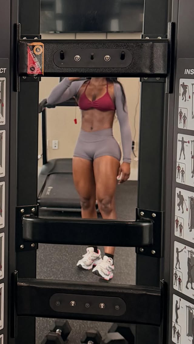 Do this routine so you can DOUBLE up ur glute gainz for the summer!! Fit from @dfyne.official code LABRI to save❤️#fitness #fitnessmotivation #gym #explorepage #gymlife by @sculptedxbri