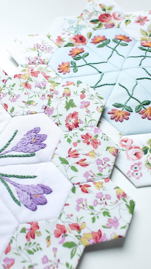 And you can make it too! As the patterns come with detailed video instructions showing you every step, in real time, not sped up like this reel! #embroideryart #embroidelicious by @vintagesewingbox