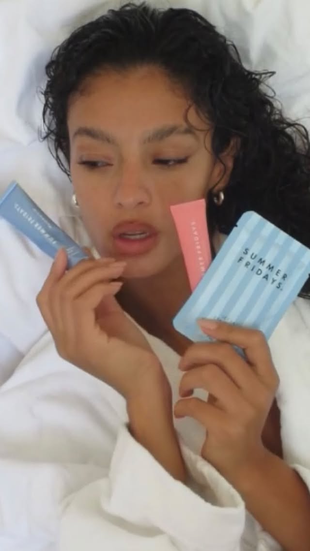 ADV @sephoraitalia | Three @summerfridays must-haves I carry everywhere. Potete trovarli anche voi da Sephora 🤍 #adv by @ssmirii