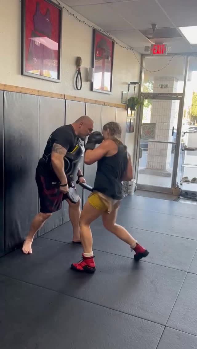 Wish I was fighting for @bareknucklefc tomorrow but alas I’m here, fight ready, and sad 🥲. Still working on fun things with @tomsmashfallon and staying sharp though. Also , yeah I could make weight for 145 in about an hr right now 😂🤷‍♀️ by @aspenladd