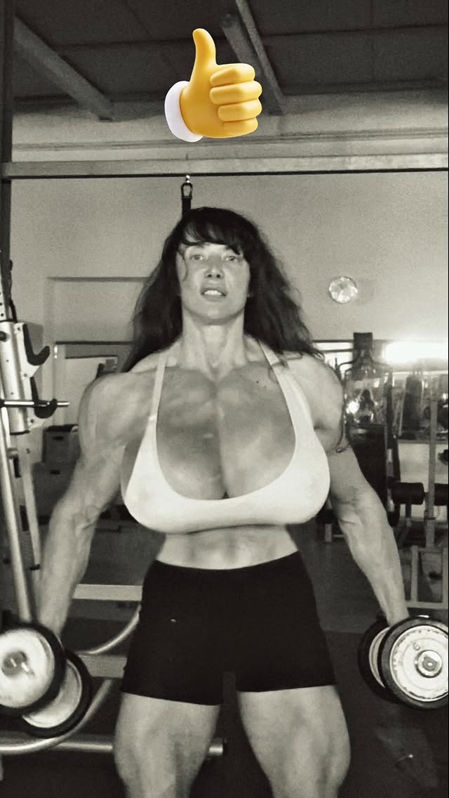 Old school or Lalliboop school? 53 lb preacher curl #workout #bodybuilding #fitnessmotivation #beast #muscle by @lalliboop