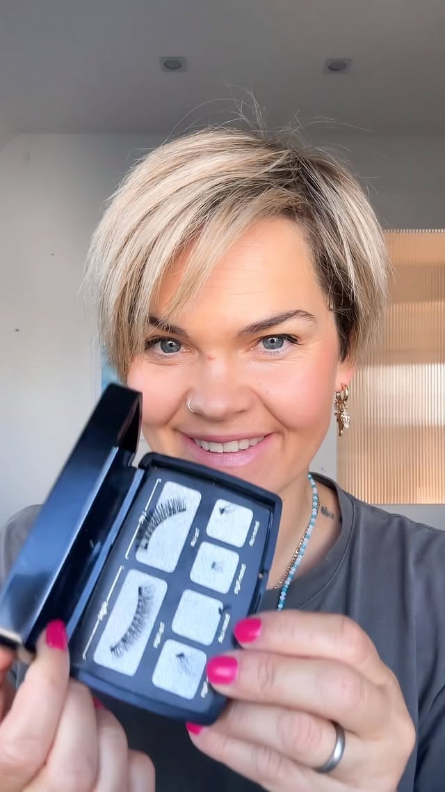 My magnetic lashes - no eyeliner needed and you can wear them again and again- I have mine for years. You just need short lashes your own and they attach with the 2 magnetics to your own lashes. Easy and simple! Werbung/affiliate I got mine here : https://amzlink.to/az0xUFPHf8hYr ☀️Hint: screenshot the text to copy the link from the screenshot#fblifestyle #salirasa #shorthair #fashion by @salirasa