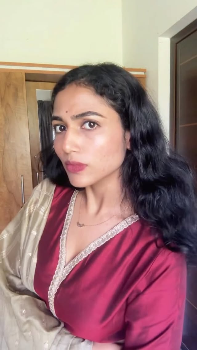 Didn't I look gorgeous? ?? by @varrsha._