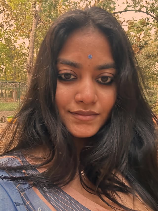 ময়ূর #forest #saree #bindi #classy by @katha_nandi