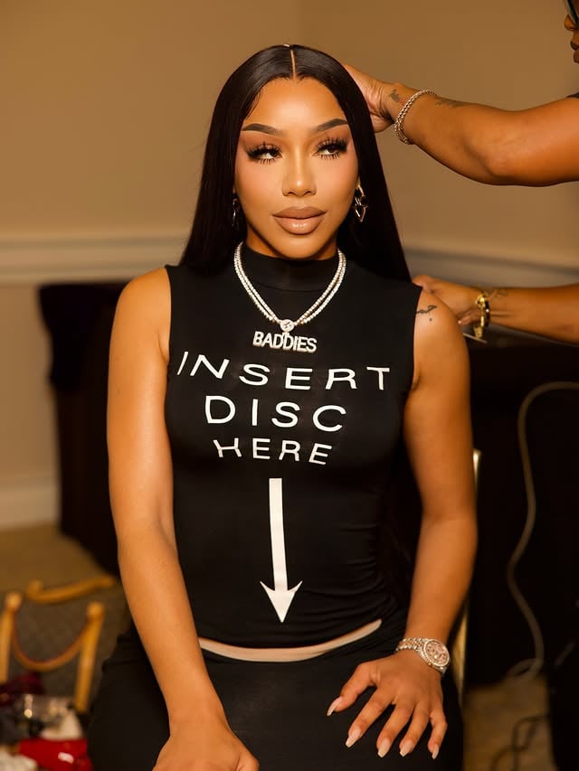 Insert disc here ⬇️ I got a crate full of HITS ✨ Opening Confessional Look of Baddies USA Chapter 2 #BaddiesUSA #DJSKYHIGHBABY #FemaleDJ by @djskyhighbaby
