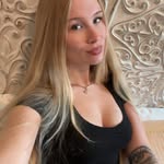 Lana(lanatheone2)'s profile avatar