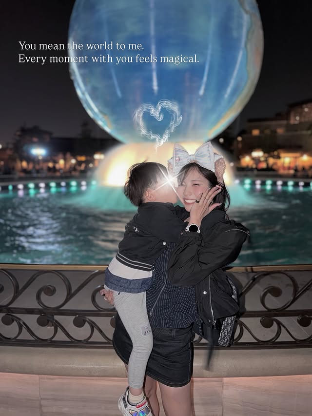 TikTokのライブ配信始めます‼︎ 息子と二人三脚の新生活に慣れてきて、新しい挑戦！@yurina_era999TikTokから検索してぜひあそびにきてねーっ！#tiktoklive #TikTok #ライブ配信 #ディズニーシー #親子 by @yurina_era999