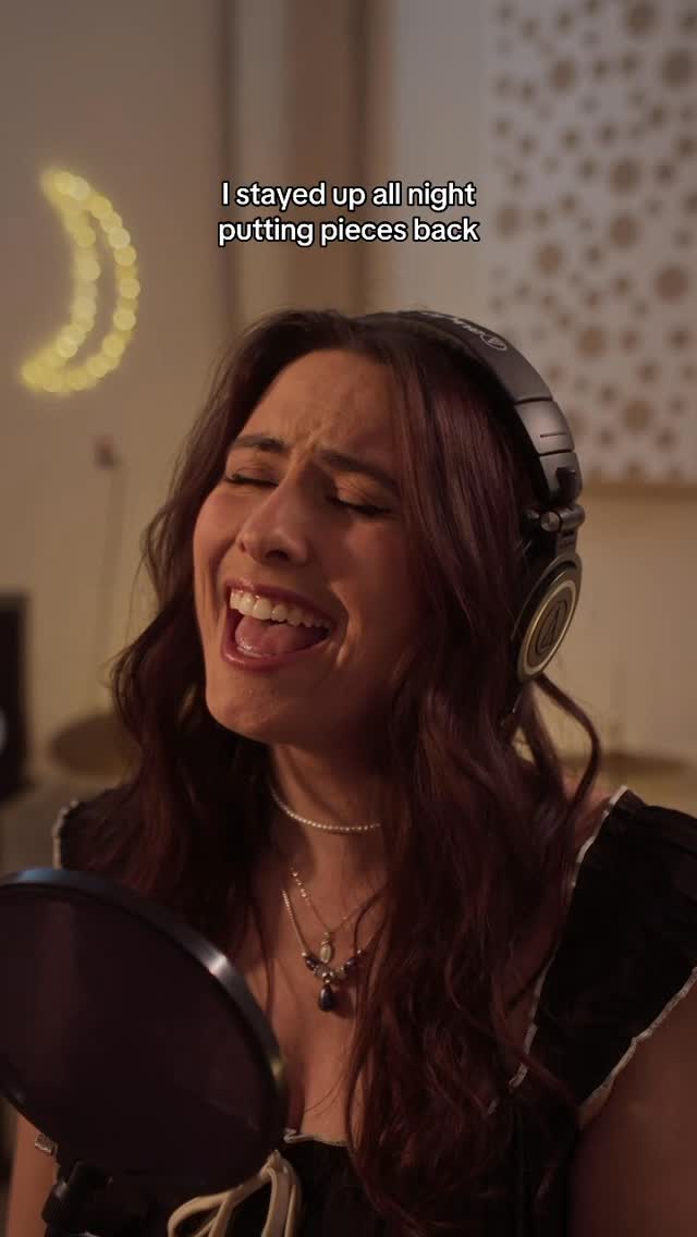 This is our song "Carry On" from our album Bittersweet!! This is for everyone who has been broken down before. They can't take your voice away. You will rise up. You will not be broken! #cimorelli #harmony #newmusic #singing #singer by @cimorelliband