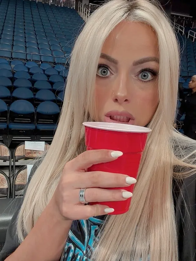 some BTS of Liv from Raw @yaonlylivvonce #livmorgan #thejudgementday #wwewomensworldchampion #wweraw by @livmorgan_newjersey