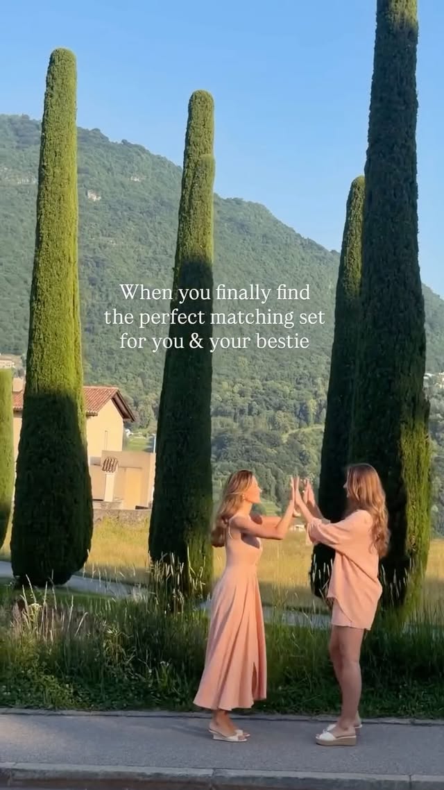 Sometimes happiness is simply breathable fabric, a warm breeze, and a moment for yourselfThis week — 20% off all linen pieces by @sasha.loochi