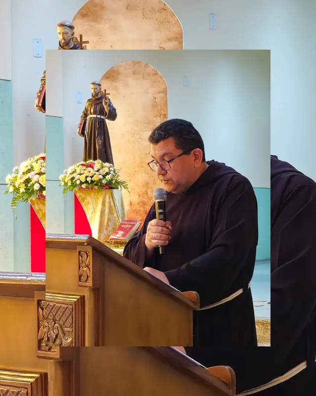 A Paróquia São Francisco das Chagas realizou no dia 23 de maio de 2026, a sua Assembleia Paroquial de Pastoral, reunindo representantes de pastorais, movimentos e comunidades, juntamente com os Frades Capuchinhos. Com o tema “Igreja discípula e missionária renovando o Espírito Franciscano”, a Assembleia foi conduzida pelo pároco e Reitor do Santuário Frei Deusimar, pelo vigário paroquial Frei Marcelo Copertino, pela coordenadora de Pastoral Paroquial Dânia Aguiar, e contou com a assessoria do Padre Ailton Araruna (@pe.ailton_araruna), que realizou uma profunda explanação e reflexão sobre o diagnóstico pastoral realizado na paróquia, bem como sobre o Plano Diocesano de Pastoral - Diocese de Crato. Foi um encontro marcado pela escuta, participação, reflexão e compromisso com uma Igreja sinodal, missionária e acolhedora, onde foram traçadas metas para fortalecer ainda mais a missão da Igreja em nosso Paróquia.Inspirados pelo testemunho de São Francisco das Chagas, reafirmamos o compromisso de sermos uma Igreja viva, fraterna e baseada na vivência radical do Evangelho. Agradecemos a todos que, participaram e colaboraram com espírito fraterno, na realização da nossa Assembleia. Que nosso Pai Seráfico, interceda por nossa caminha pastoral.
