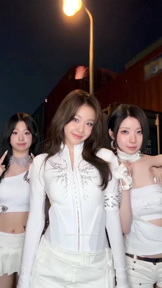 hello 🤗🤍♡˖꒰ᵕ༚ᵕ⑅꒱ @babymonster_ygofficial #AHYEON #ASA #PHARITA #BABYMONSTER by @pharita.babymonster