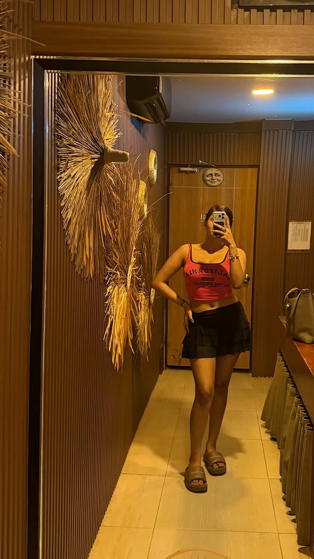 🩷 #anjaliarora #phuket #trendingreels by @anjimaxuofficially