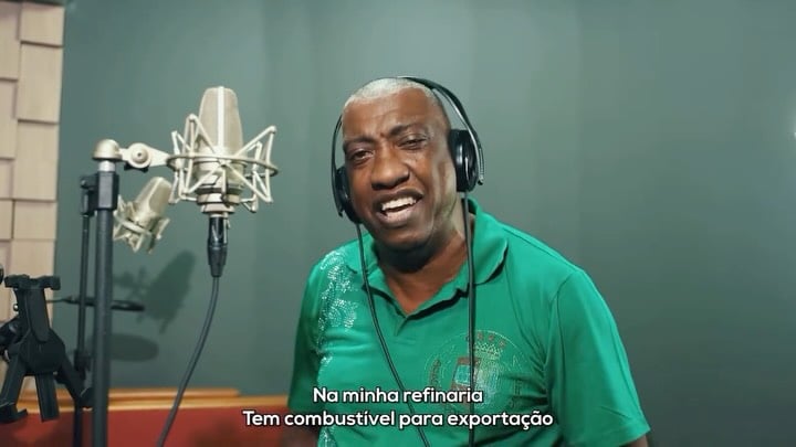 O EP “Incorpora, Grande Rio” tá chegando e, pra entrar no clima, se liga na gravação oficial do nosso samba de 2007. Segura a Marimba, @itomelodiaoficial 🇭🇺 by @granderio