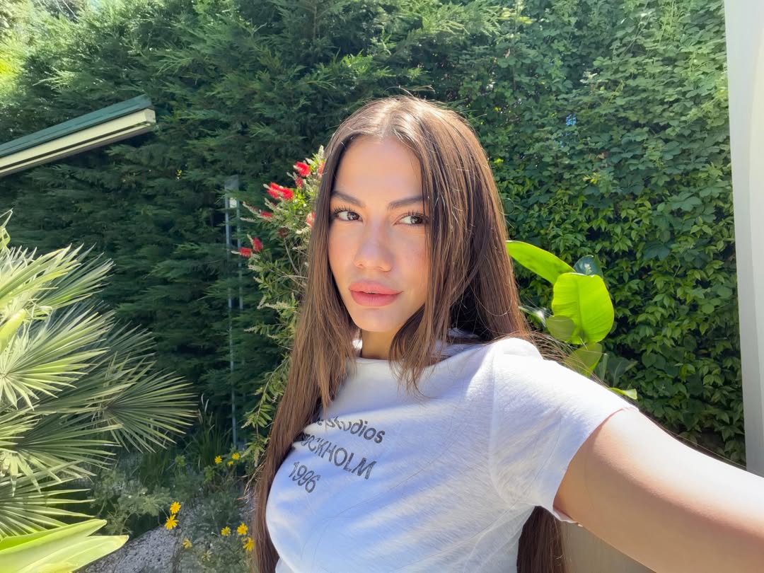 İyi bayramlaaaaar 🌹 by @demetozdemir