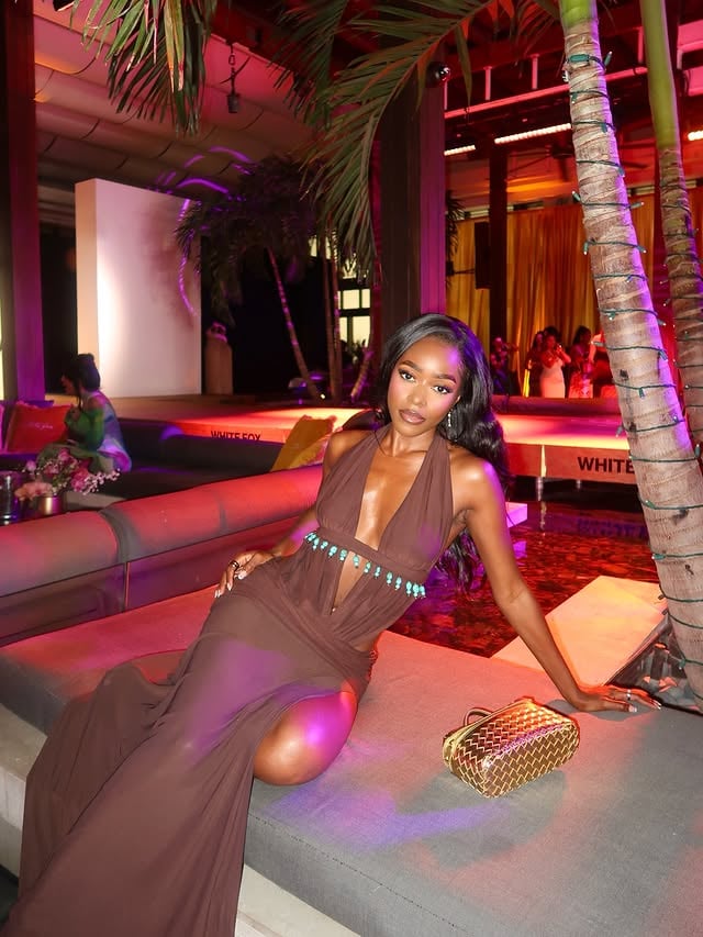 MIA is treating me well 🥂 by @angwitacho