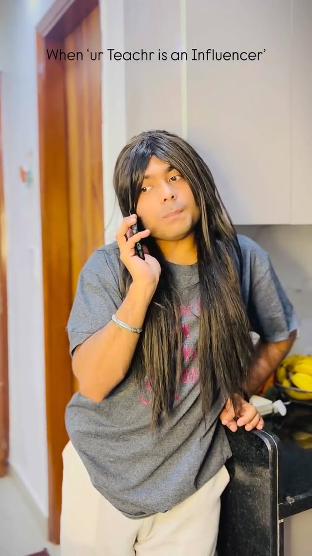 Aap kyy kyy krte ho aap btao🥹😂...[teacher, teacher days, teacher life, influencer, influencer life, for you, explore, student, fan, fans, trending, trending shorts, relatable, relatable videos, relatable content, girls fan, school, school life, funny]#influencer #school #teacher #fans #mohitthareja