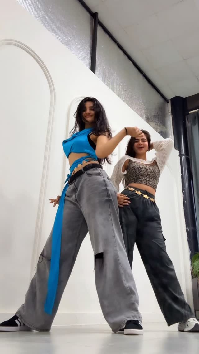 dopamine ✨ tradition with @029.a8 atp 😋 exhausted but she delivered 😭

🎵: @gururandhawa 
dc: @yasshkadamm 
-
#trending #explore #instagram #dance #trends #typ #reel #viral #trending #reels #dancechallenge #instareels #bollywood #outfits #ootd #transition #transitionreels #dopamine #gururandhawa 
[bollywood, kpop, pop, explore, fyp, reels, trending, viral, dance, choreography, transition, feed]