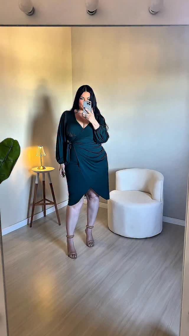 Apaixonada por esse vestido que comprei no @mercadolivre ID: LMOUEW-VUKV https://meli.la/2nKvVDz Disponível do 44 ao 62 #AeC279 #MercadoLivre #MercadoLivreFashion #MeusFavsDoMercadoLivre by @marcelabaccarim