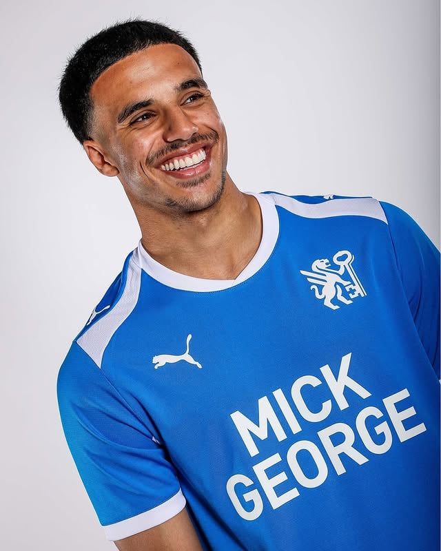 🤩Shop our 2026/27 Replica Home Kit, in-store and online now - link in bio 🔗#pufc by @theposh