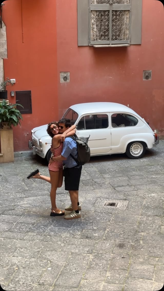 Kiss me in Napoli 💕 @patrickpopa90 and let the kids make fun of us. 😂 by @gabriela.atanasov