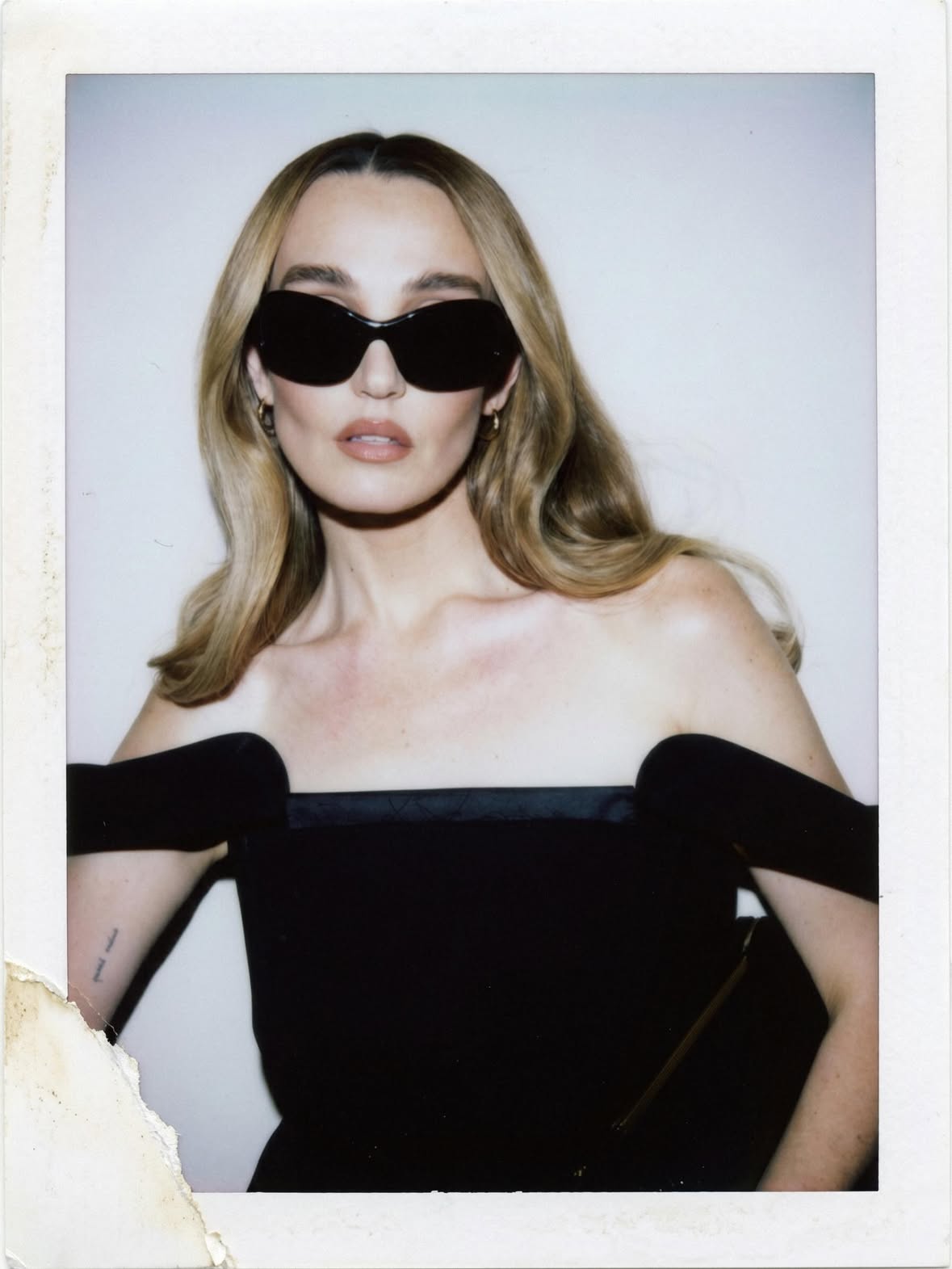 For your consideration… 🫦

📸 @marcoaroman 
In @khaite styled by @yaelquint 
@deuxlionsjewelry 
makeup @janicedaoud 
hair @glencocoforhair