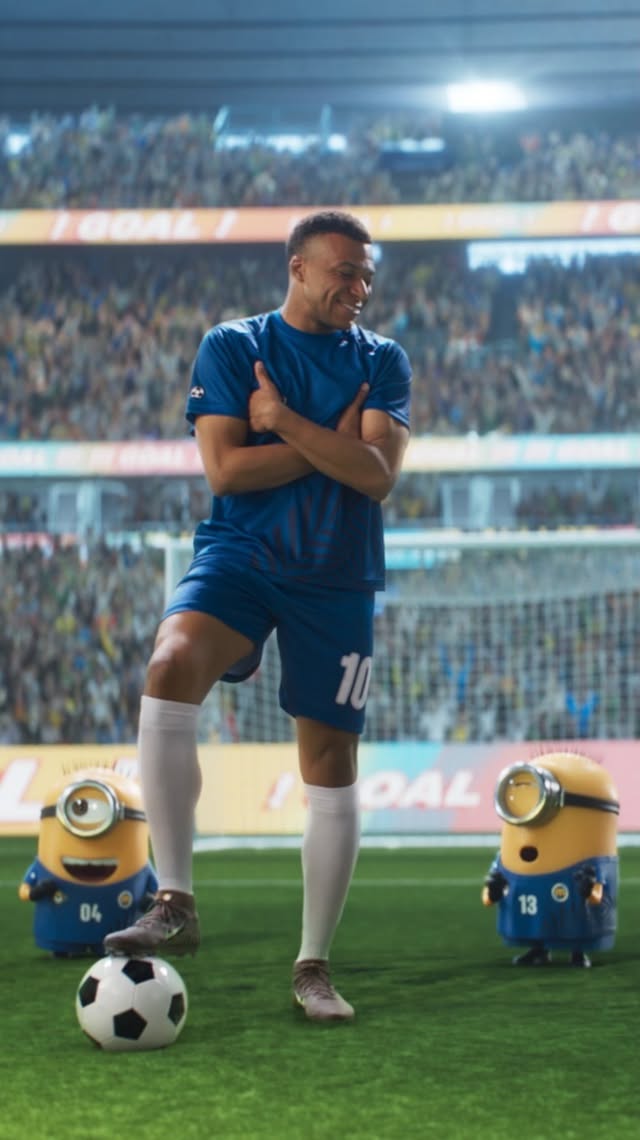 Cuando el partido se pone monstruoso, se desata otro tipo de monstruo. ¡Compra tus boletos ahora para Minions & Monsters, solo en cines el 1 de Julio! 🎟️ y vive la emoción del fútbol con la Copa Mundial de la FIFA 2026™️, desde el 11 de junio, EN VIVO y EN ESPAÑOL por Telemundo y Peacock ⚽️ #MundialTelemundo by @universalpictures