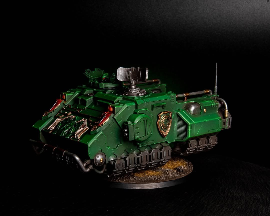 Dark Angels ImpulsorWith bits Liber Daemonica:Armour model Imptek type Angel#miniaturepainting #wargaming #painting #warhammercommunity #liberdaemonica by @liberdaemonica