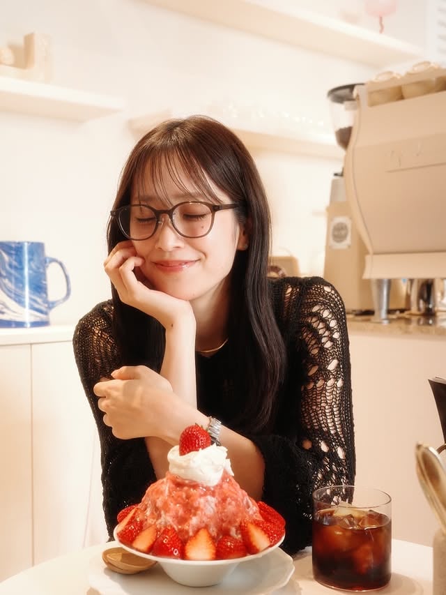幸せの🍓#🍧 by @kumisasaki_