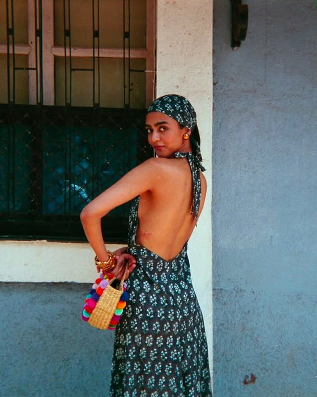 🌞🌊🌴 Nargis Dress 🌴🌊🌼~ paired with a matching bandana and our hand embellished basket bag 🧺💖Shop the look on thepdkfstore.com by @thepdkfstore