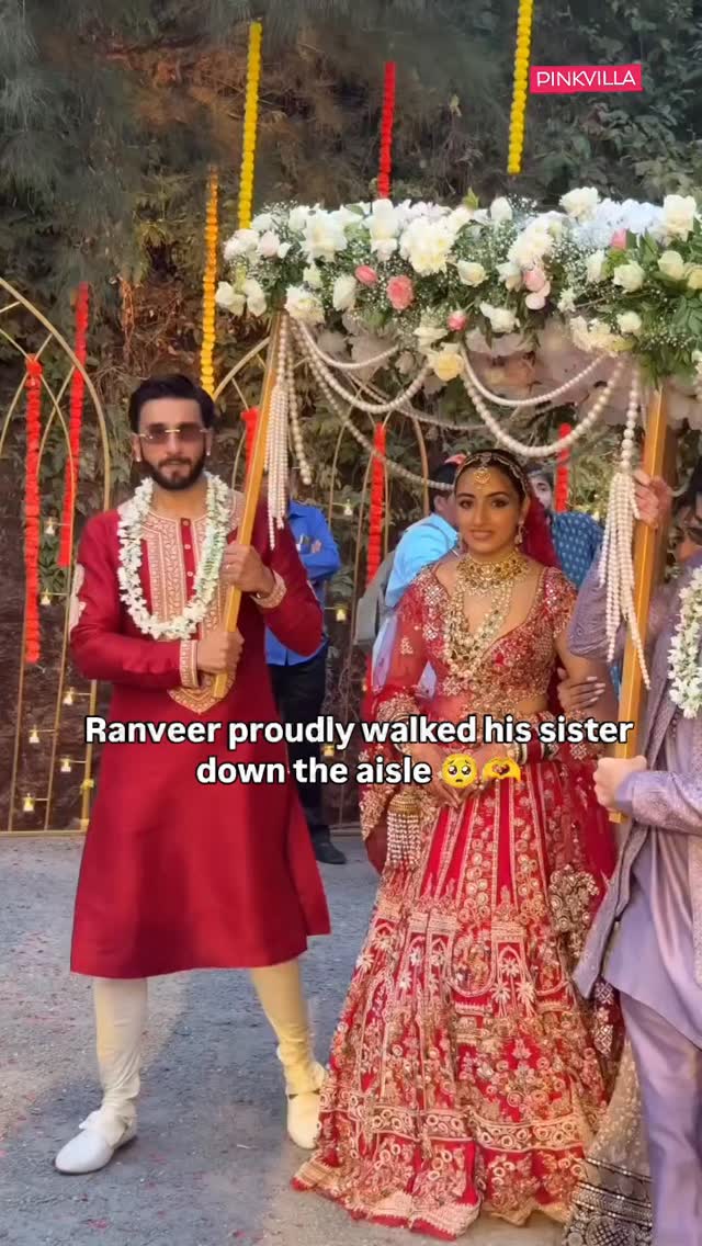 Ranveer leading his sister to her happily ever after🥺🫶

📸: @shaadikacontent

#RanveerSingh #bollywoodnews #bollywood