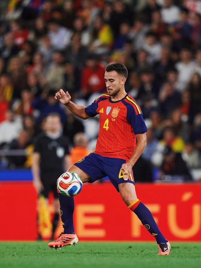 De vuelta con muchas ganas. Seguimos preparando lo que viene. 💪🏻 #VamosEspaña by @ericgm3