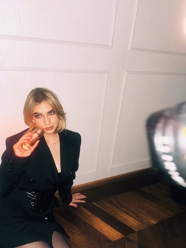 Una noche mágica en la Mansión 212 de @carolinaherrera  #212carolinaherrera #publicidad