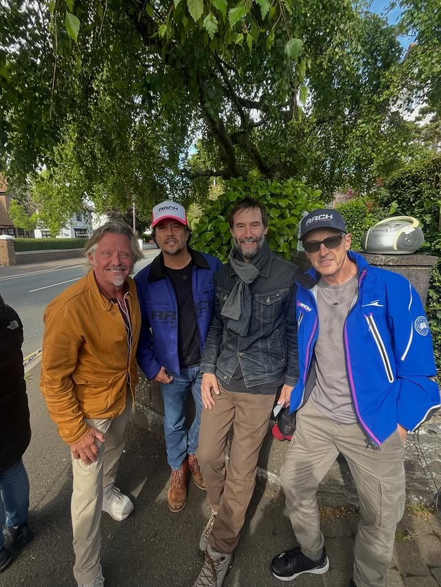 Fabulous way to end the day at the @ttracesofficial Isle of Man TT racing. Bumped into this lovely chap @ come on bud keanu reeves and the boys at @archmotorcycle and of course, my good friend @jmcwill99 @quadlockmoto @zerofiteurope @whyarai @goprouk@touratech @sealeytools @probikeuk @levrackuk @longwaytvofficial @hexclad @andsonsuk by @charleyboorman
