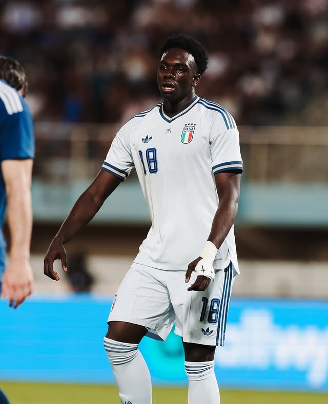 Jeff nella storia 🪢A 19 anni, 6 mesi e 27 giorni, Jeff Ekhator diventa il più giovane debuttante del Genoa con la maglia della Nazionale italiana dal secondo dopoguerra🇮🇹📸 @azzurri @gettyimages by @genoacfc