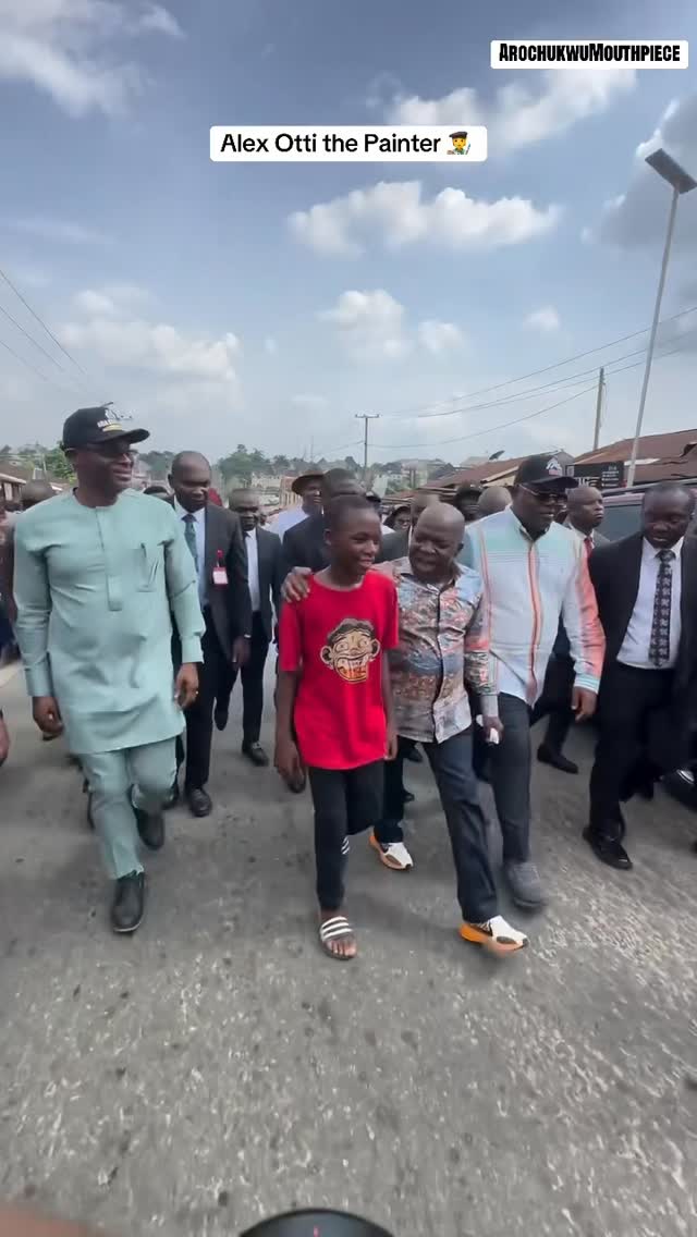 This Governor Otti dey work sha! And his people love him. Wow! 

Accordin to N6, have you noticed that Abia State People don’t even put Mouth In Nigerian societal Discussions Online again. They just Dey Enjoy their Little Singapore?