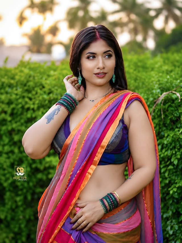 When the 📸camera clicks..magic happen💖Shoot by @sayan.barik by @atrreyee_