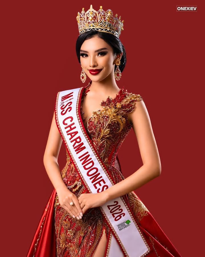 Would you like Gisela Thesa to continue shooting photos with such beautiful makeup and evening gowns?! How many points would you give her?!

Let's support her on this journey of Miss Charm Cown! 
Picture: @onexiev

Follow @misscharmupdates.tv to know more!