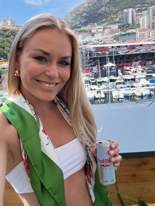 Monaco @f1 was 🔥! Only a few days off crutches and soooo thankful for the progress 🙌🏻💪🏻

As always, thank you @redbullracing for being an amazing host. Was great to see a Redbull podium as well and congrats to Kimi and my friend Lewis on an incredible race!! Loved seeing so many skiers there too!! ⛷️💪🏻